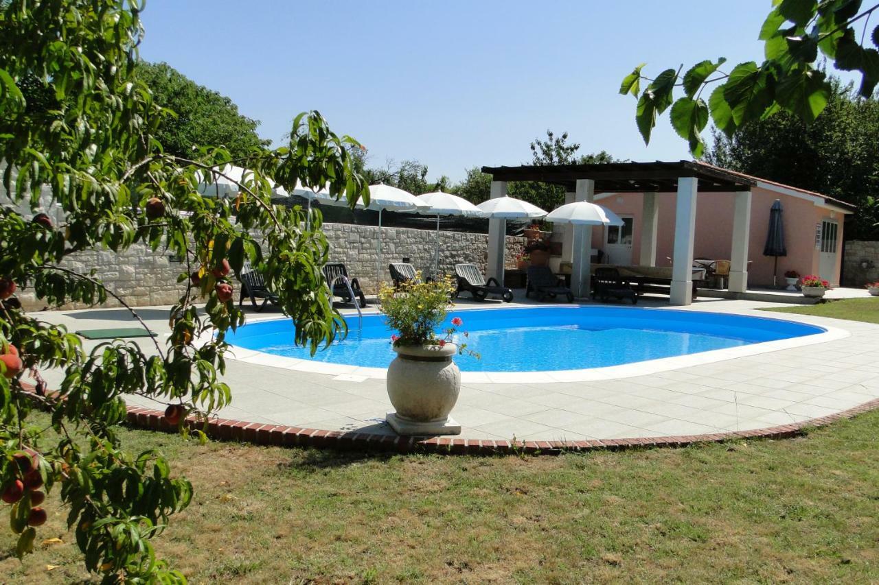 Apartments Villa Maran Umag Eksteriør billede