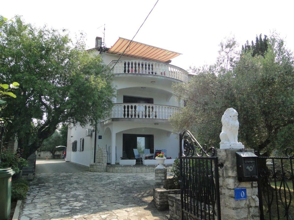 Apartments Villa Maran Umag Eksteriør billede